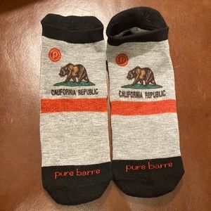 NWOT pure barre california republic socks socks size M rare